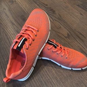 Coral Ecco Danish Design Sneakers EUC